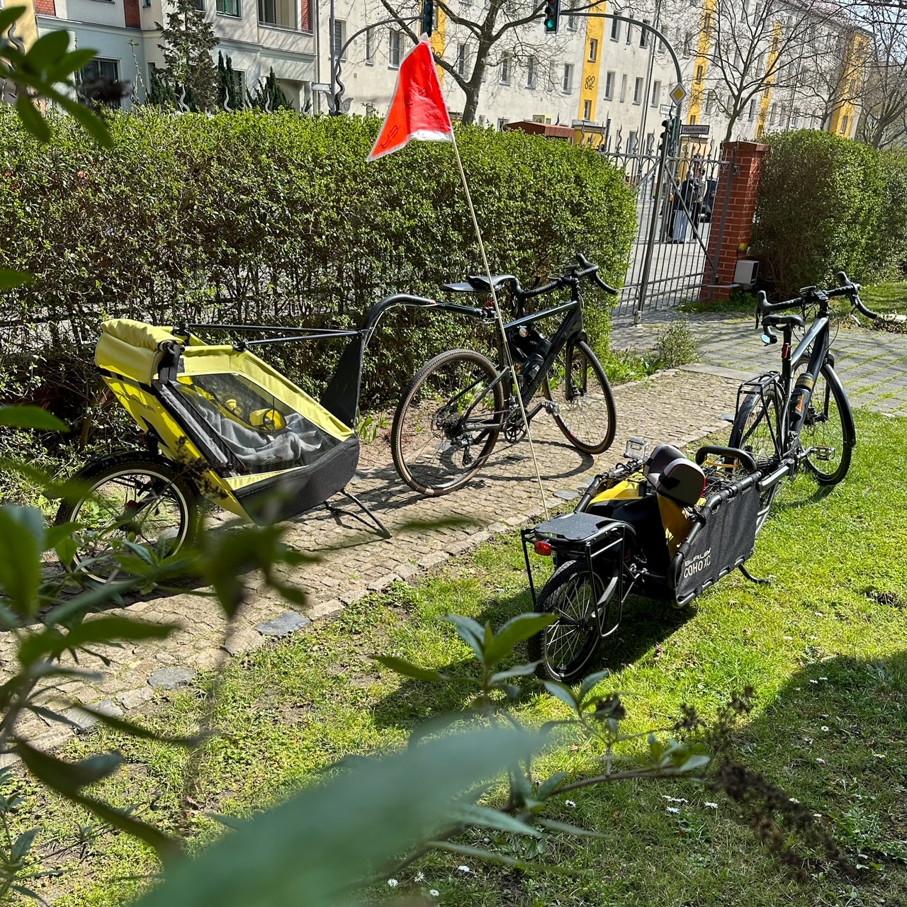 Fahrräder, Anhänger & Zubehör