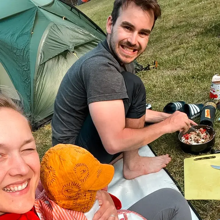 Kochen beim Campen mit Kind / Baby